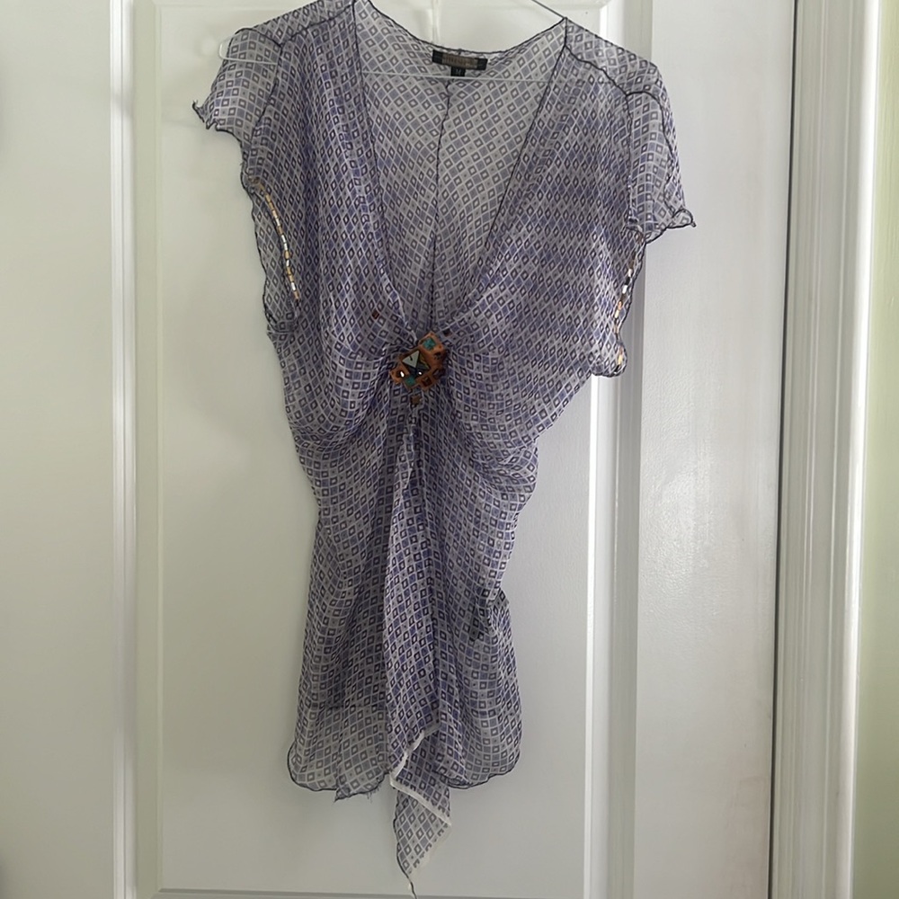 Rozae Nichols blouse with gold accents - Picture 7 of 7